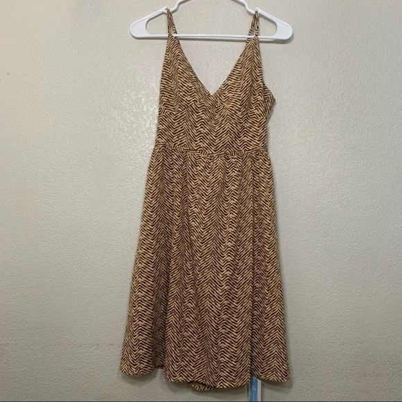 NWT CUPSHE V Neck Wave Pattern Bowknot Back Sleeveless Spaghetti XL - Picture 4 of 14